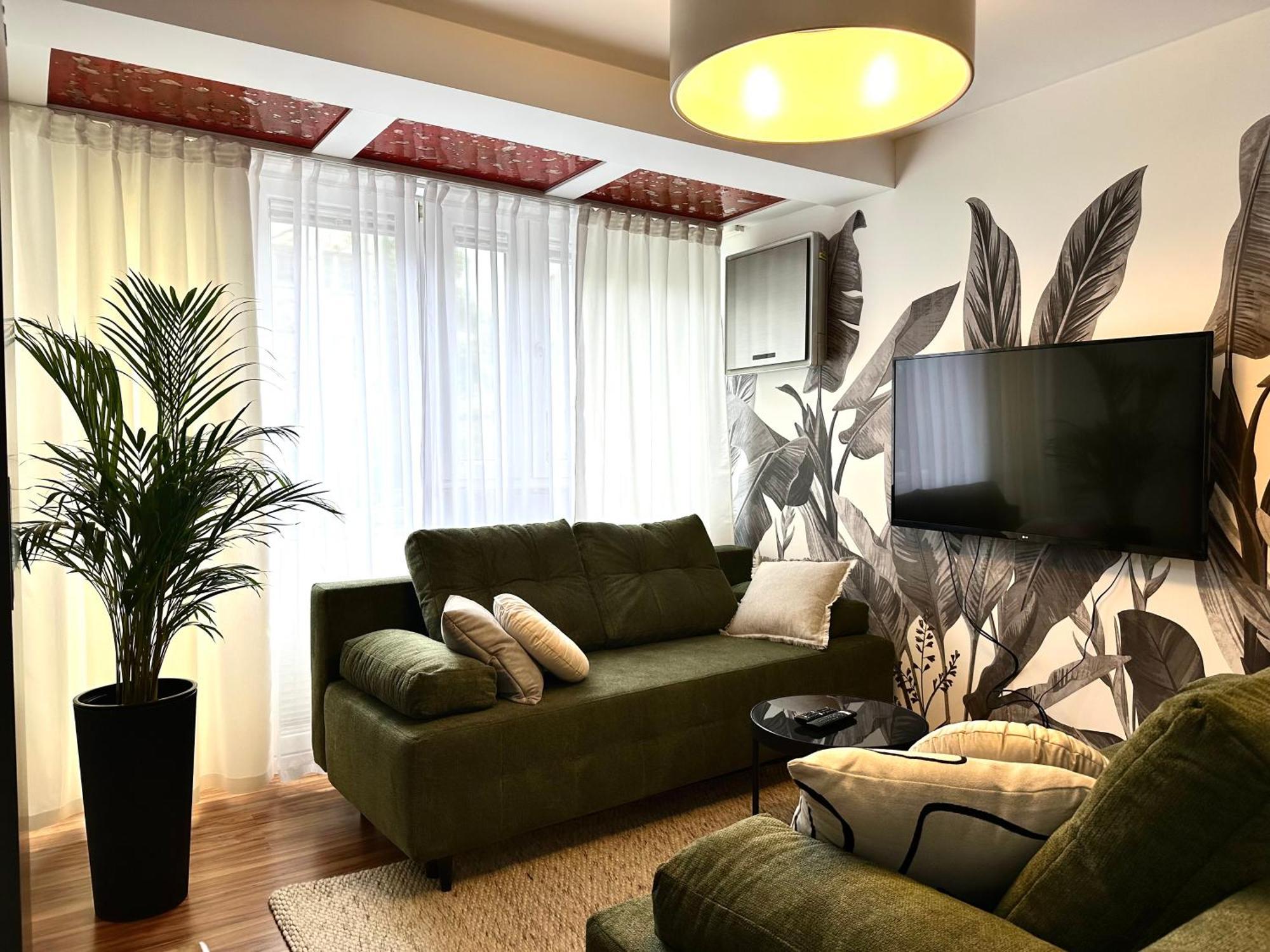 Laciarska ~ 200m Main Square ~ Self Check-in 20h Apartment *